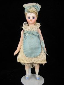 Unmarked French all bisque Mignonette doll French mignonette Dolls price guide