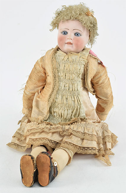 19th Century French fashion doll with closed mouth
